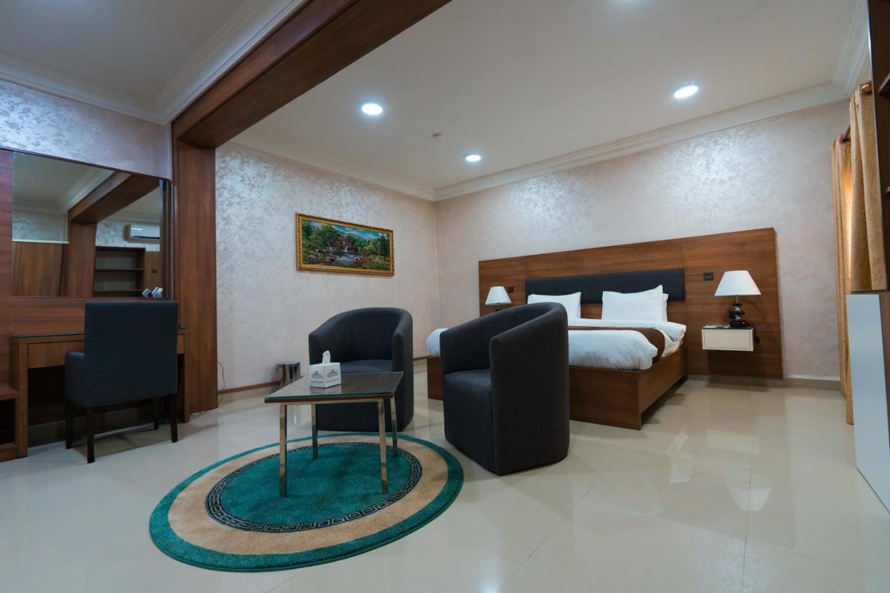 Phoenicia Suites Wupa Exteriér fotografie